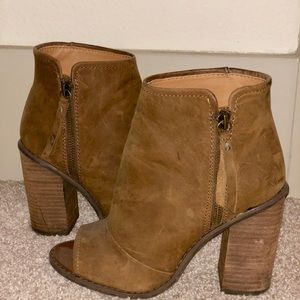 Kelsi Dagger suede peep toe heel booties